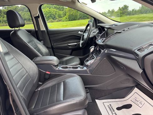 Used 2014 Ford Escape Titanium FWD image 8