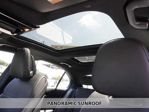 Used 2022 Mercedes-Benz C 300 4MATIC Sedan image 3