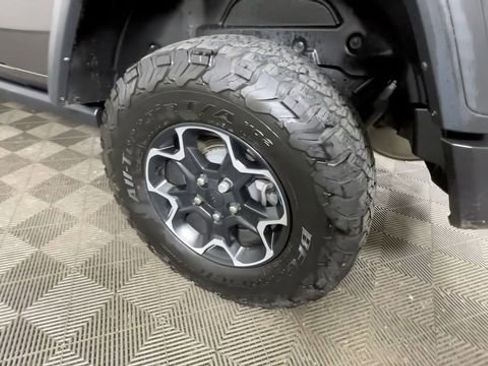 Used 2023 Jeep Wrangler Unlimited Rubicon 4xe w/ Cold Weather Group AWD/4WD image 23