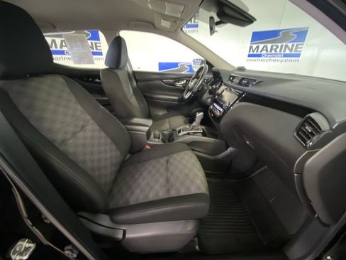 Used 2022 Nissan Rogue Sport SV FWD image 32