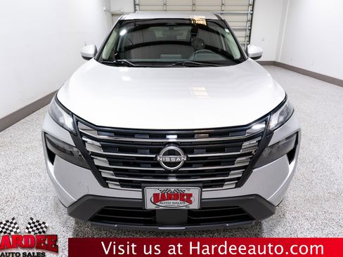 Used 2024 Nissan Rogue SV FWD image 7