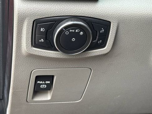 Used 2017 Ford F150 XL w/ Equipment Group 101A Mid RWD image 23