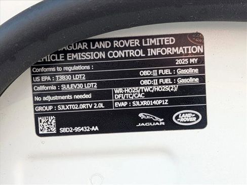 Used 2025 Land Rover Range Rover Evoque Dynamic SE image 25