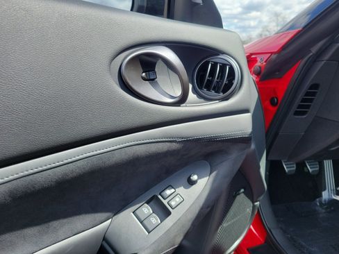 New 2025 Nissan Z Performance w/ Floor Mat Package image 14