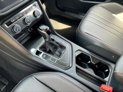 Used 2024 Volkswagen Tiguan Wolfsburg Edition FWD image 16