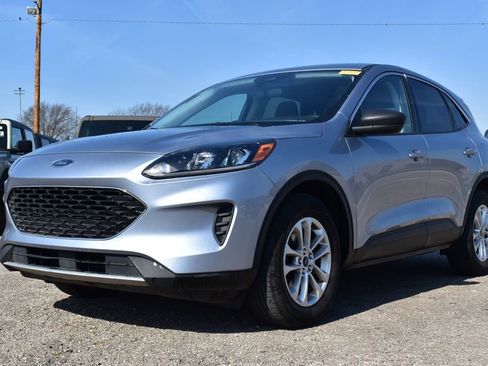 Certified 2022 Ford Escape SE w/ Cold Weather Package image 1