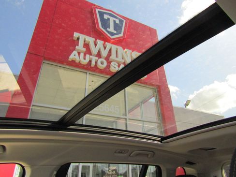 Used 2026 BMW X7 xDrive40i AWD/4WD image 21
