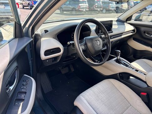 Used 2024 Honda HR-V LX image 7
