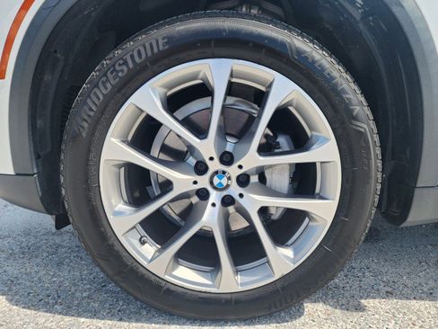 Used 2019 BMW X5 xDrive40i w/ Premium Package 2 image 18