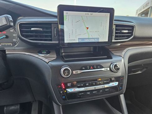 Used 2020 Ford Explorer Limited image 11