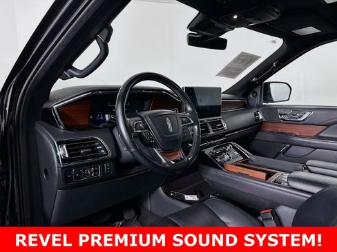 Used 2023 Lincoln Navigator Reserve image 11
