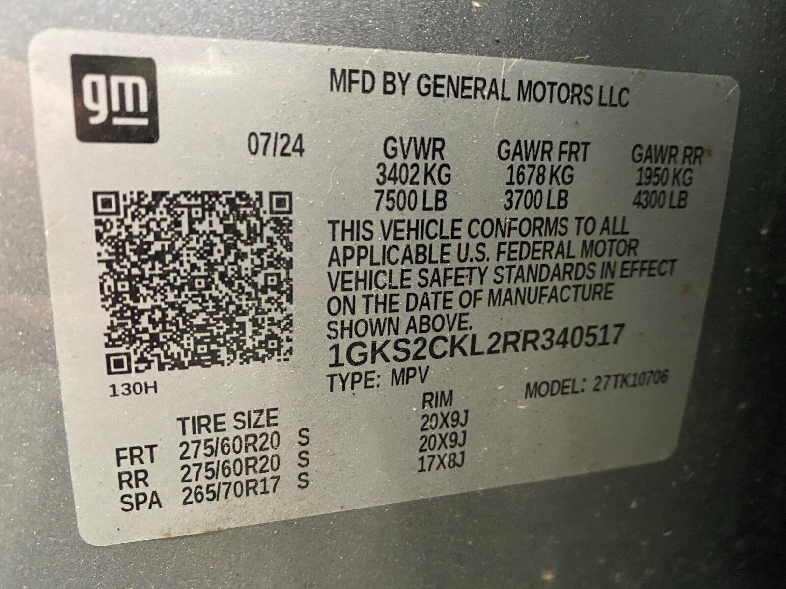 Used 2024 GMC Yukon AT4 w/ Technology Package AWD/4WD image 35