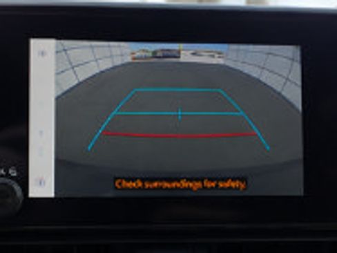Used 2025 Toyota RAV4 LE AWD/4WD image 9
