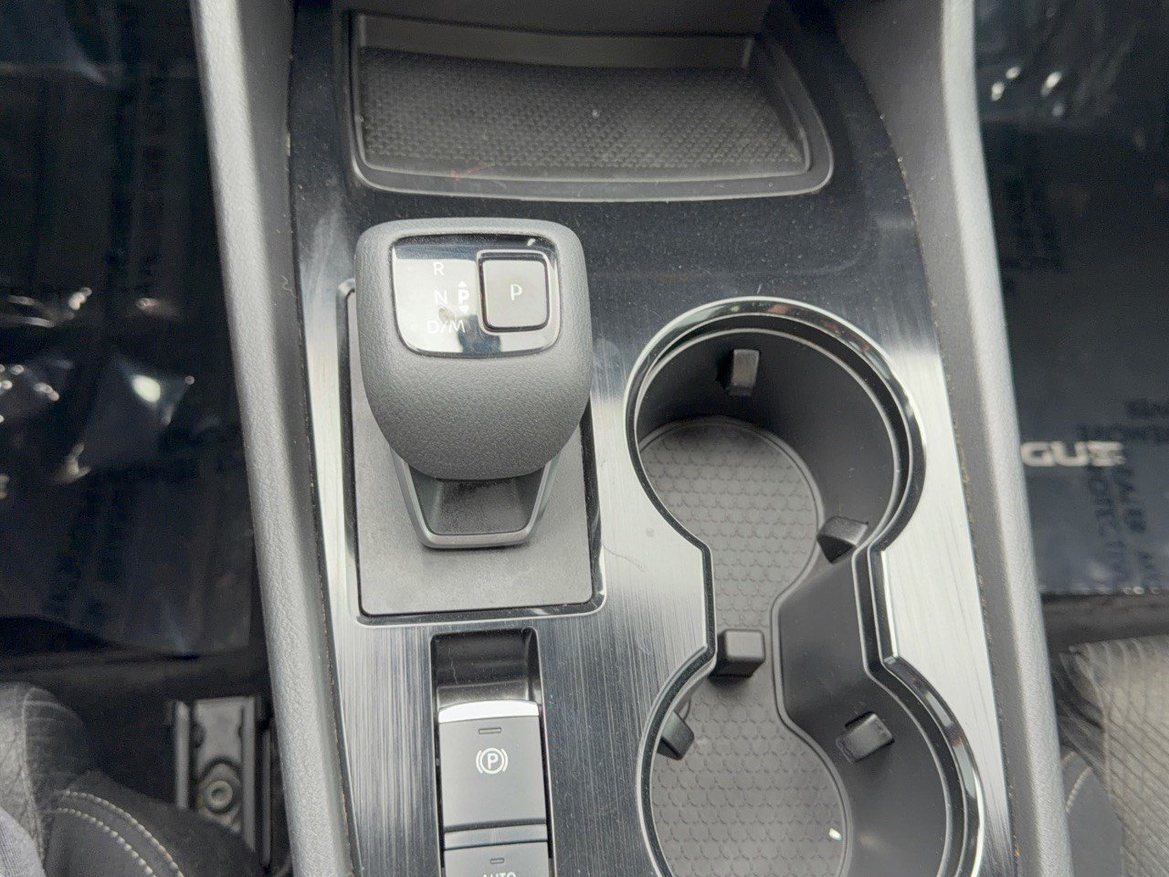 Used 2025 Nissan Rogue SV AWD/4WD image 25