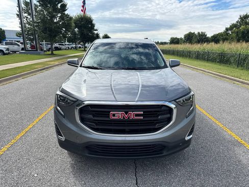 Used 2018 GMC Terrain SLE FWD image 2