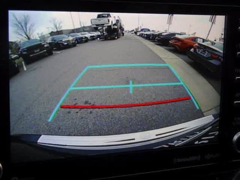 Used 2022 Toyota Highlander XLE image 31