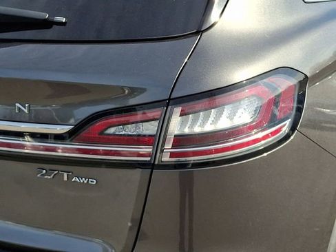 Used 2020 Lincoln Nautilus Reserve w/ Equipment Group 202A image 12