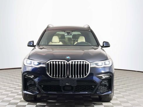 Used 2022 BMW X7 xDrive40i w/ M Sport Package image 2