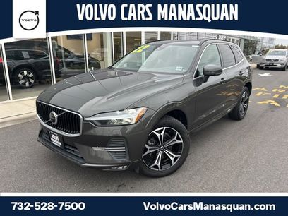 Used 2022 Volvo XC60 B5 Momentum w/ Climate Package