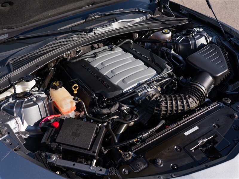Used 2021 Chevrolet Camaro SS RWD image 13