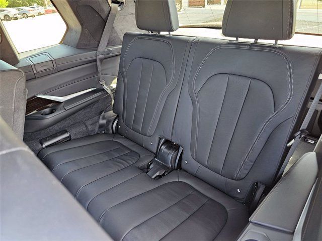 Used 2020 BMW X7 M50i w/ Dynamic Handling Package AWD/4WD image 78