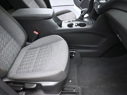Used 2023 Chevrolet Equinox LT FWD image 27