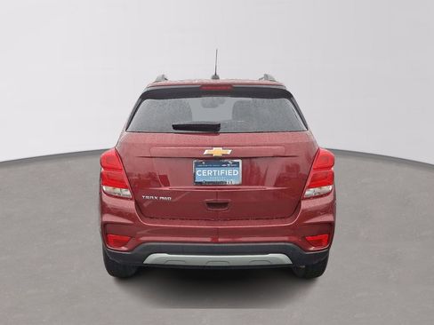 Certified 2022 Chevrolet Trax LT w/ LT Convenience Package image 5