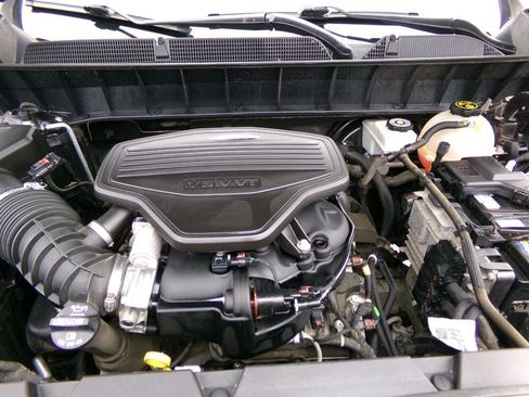 Used 2019 GMC Acadia SLE image 25