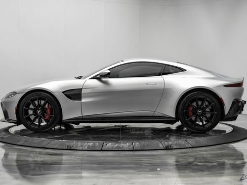 Used 2019 Aston Martin V8 Vantage Coupe RWD image 7