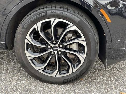 Certified 2024 Lincoln Nautilus Reserve image 7