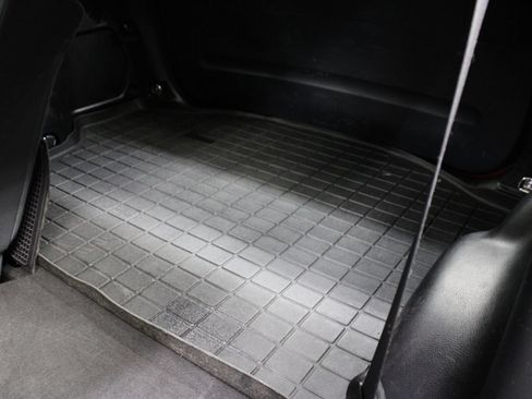 Used 2016 Toyota RAV4 LE AWD/4WD image 12
