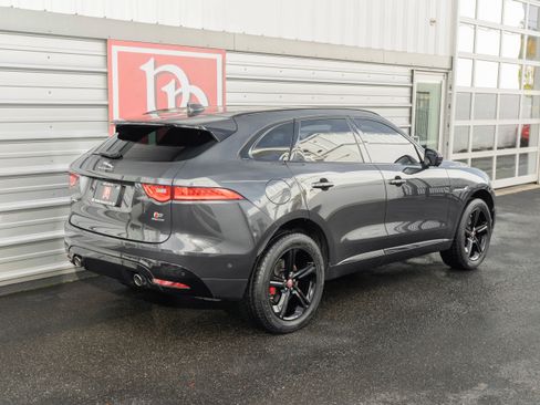 Used 2017 Jaguar F-PACE S image 42