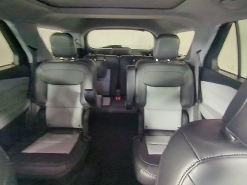 Used 2023 Ford Explorer XLT w/ Equipment Group 202A image 14