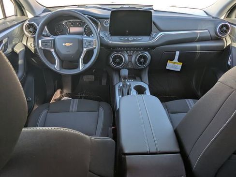 New 2025 Chevrolet Blazer LT w/ Convenience Package image 5