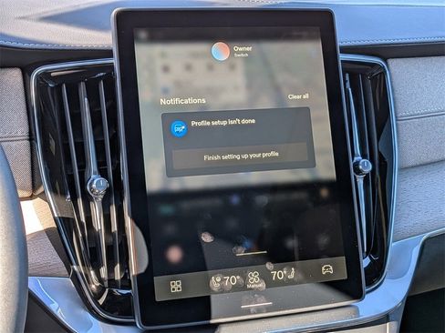 New 2026 Volvo XC90 B6 Plus w/ Protection Package Premier image 25