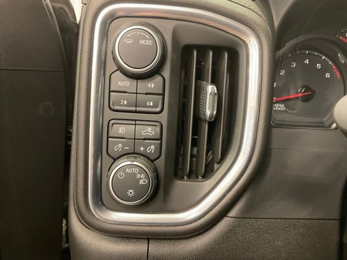 Used 2021 Chevrolet Silverado 1500 LT Trail Boss w/ Bed Protection Package image 21