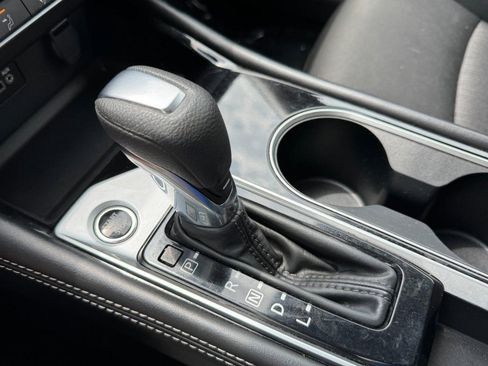 Used 2023 Nissan Altima 2.5 SV image 19