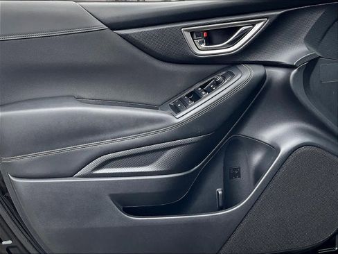 Used 2021 Subaru Forester Premium image 9