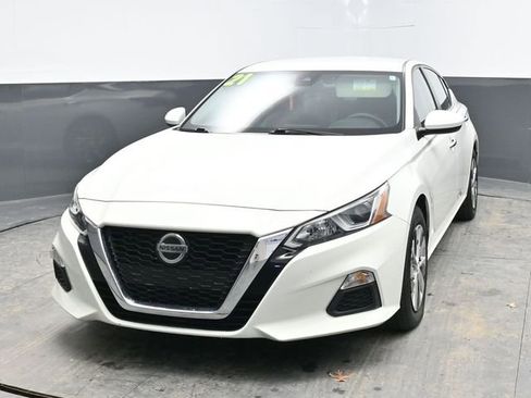Used 2021 Nissan Altima 2.5 S image 2