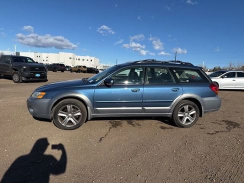Used 2007 Subaru Outback 3.0R L.L. Bean image 2