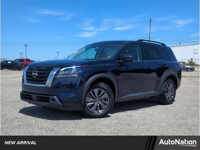 Used 2024 Nissan Pathfinder SV