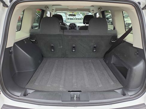 Used 2013 Jeep Patriot Sport FWD image 27