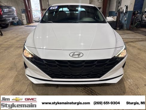 Used 2021 Hyundai Elantra Blue image 8
