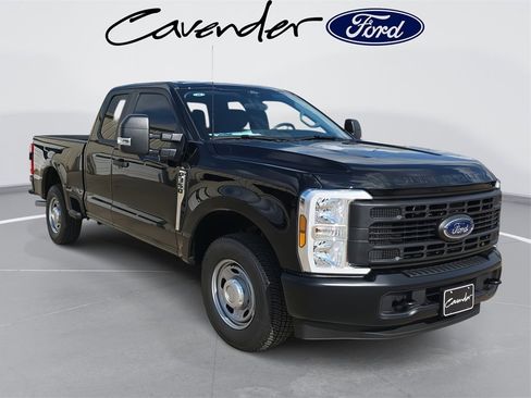 New 2026 Ford F350 XL w/ 360-Degree Camera Package image 3