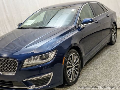 Used 2017 Lincoln MKZ Premiere image 4