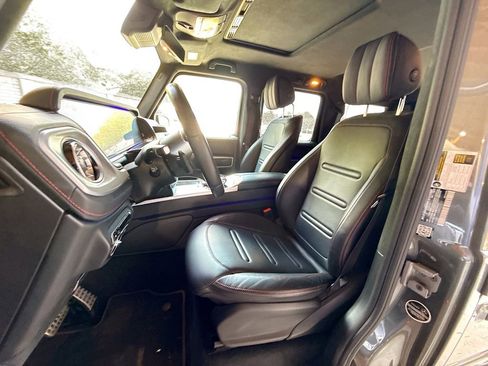Used 2021 Mercedes-Benz G 550 w/ G Manufaktur Interior Package image 23