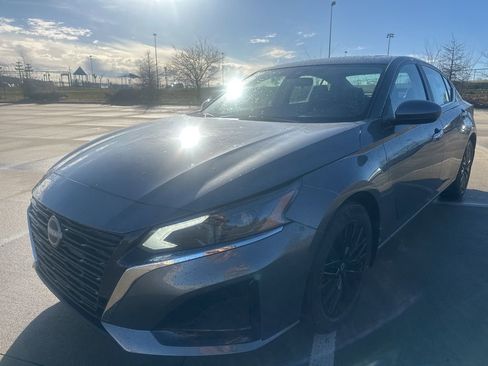 New 2025 Nissan Altima 2.5 SV w/ SV Special Edition Package image 3