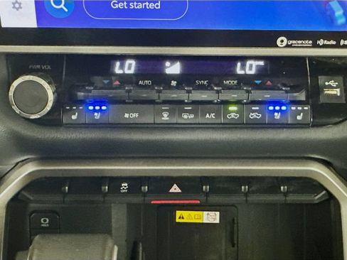 Used 2023 Toyota Tundra Limited w/ Power Package AWD/4WD image 16