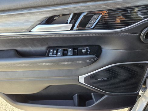 Used 2024 Jeep Wagoneer Series III image 28