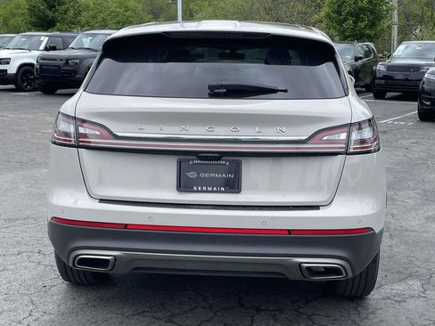 Used 2022 Lincoln Nautilus Reserve AWD/4WD image 5